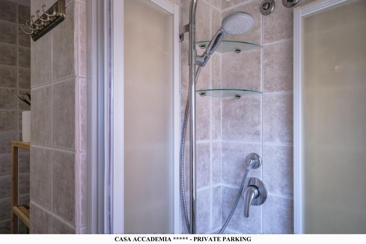 דירות ליבורנו Elegante Casa Accademia ***** - Private Parking מראה חיצוני תמונה